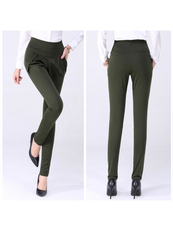 Ms. Haren  loose trousers